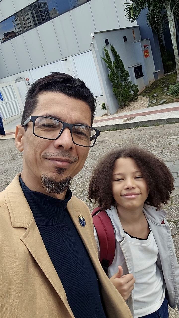 Emerson Crispim - Família e propósito
